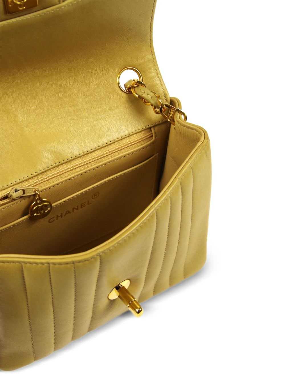 CHANEL Pre-Owned 1992 Mademoiselle shoulder bag -… - image 4