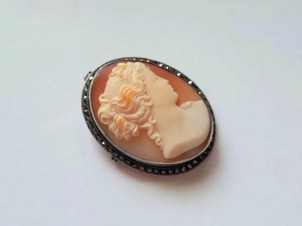 Vintage Art Deco Shell Cameo Brooch Young Lady - image 2