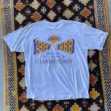 Vintage 1987-1988 Los Angeles Lakers back to Back world champions t-shirt  Size M