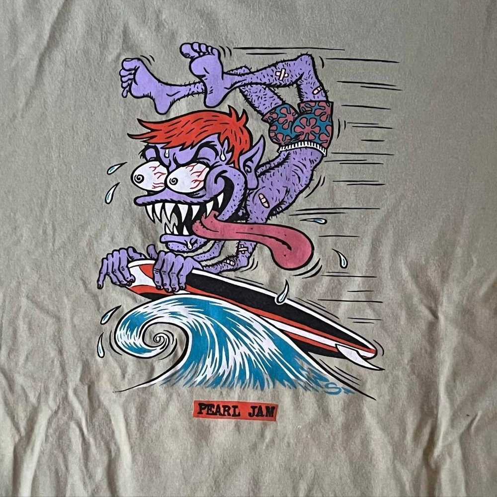 Anvil Vintage Pearl Jam Out of Control Tour T-Shi… - image 3