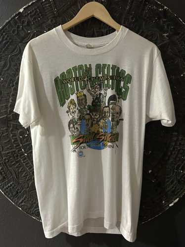 Boston Celtics Nba Champion Larry 90s Bootleg Vintage Basketball Unisex T- Shirt – Teepital – Everyday New Aesthetic Designs