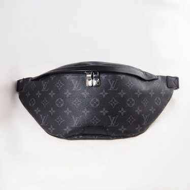 Louis Vuitton 2019 Pre-owned Discovery Belt Bag - Black