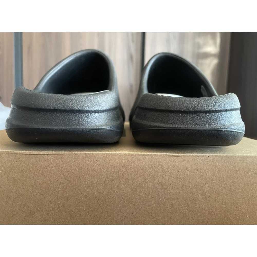 Yeezy x Adidas Slide sandal - image 5