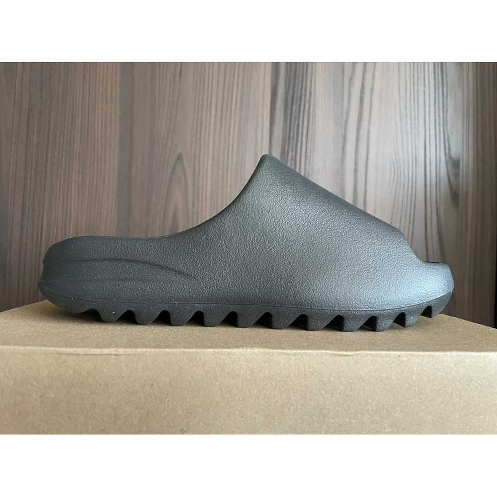 Yeezy x Adidas Slide sandal - image 7