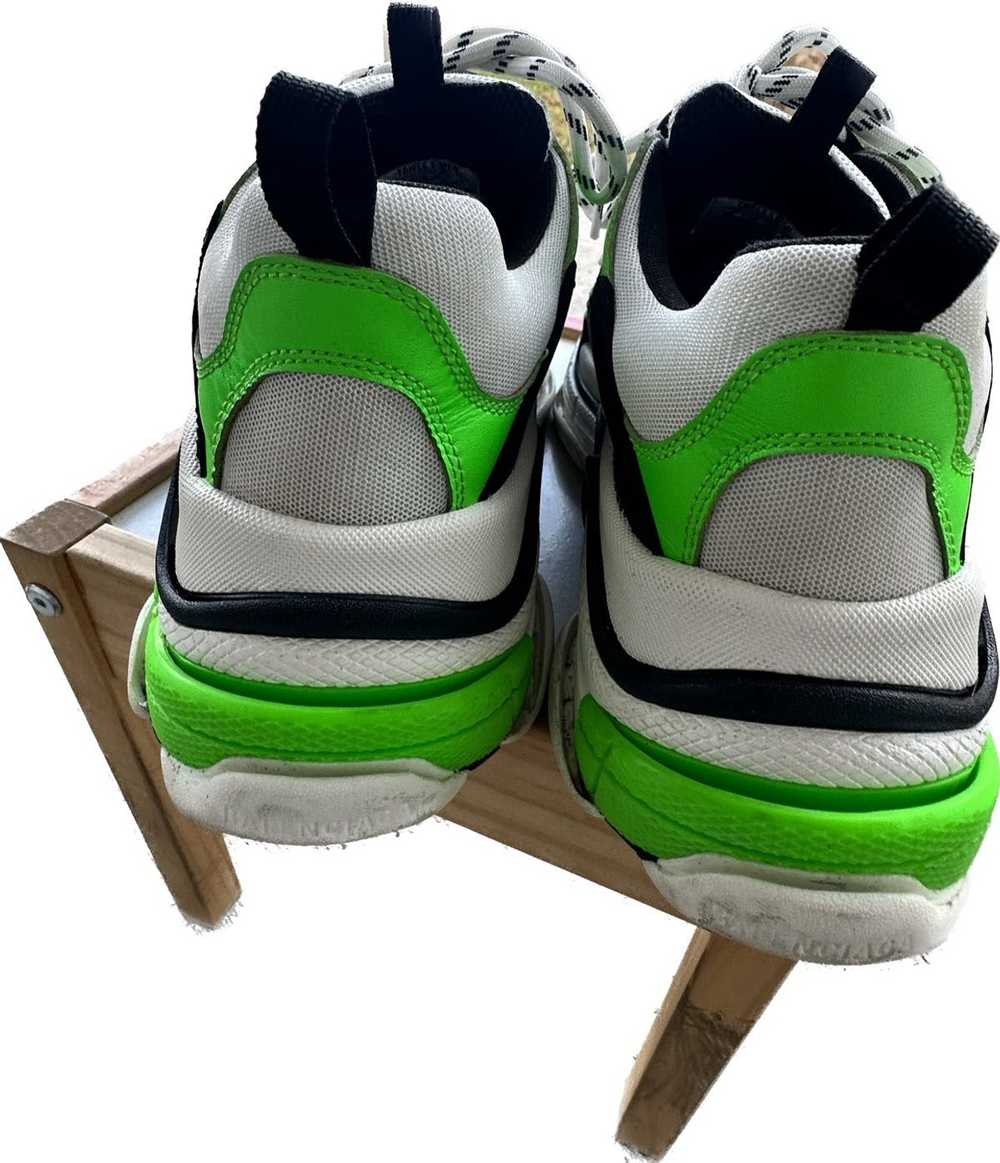 Balenciaga Triple s runner - image 4