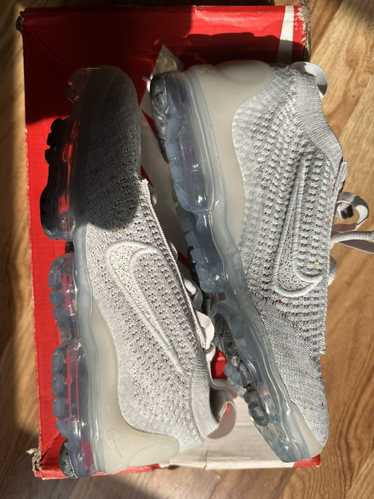 Nike BRAND NEW Nike VaporMax 2021 FlyKnit Phantom 