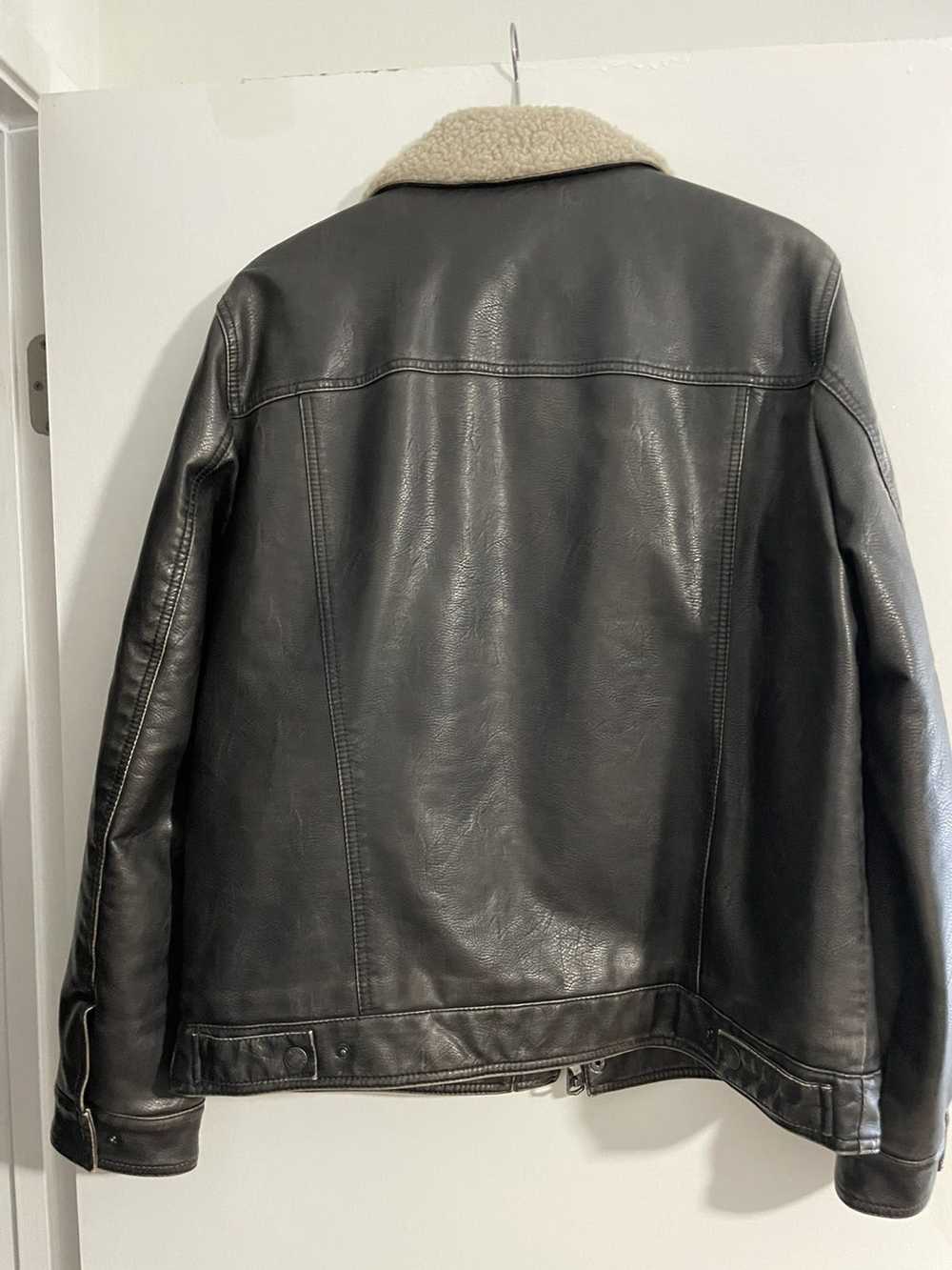 Levi's LEVI LEATHER SHERPA LINED JACKET - image 3