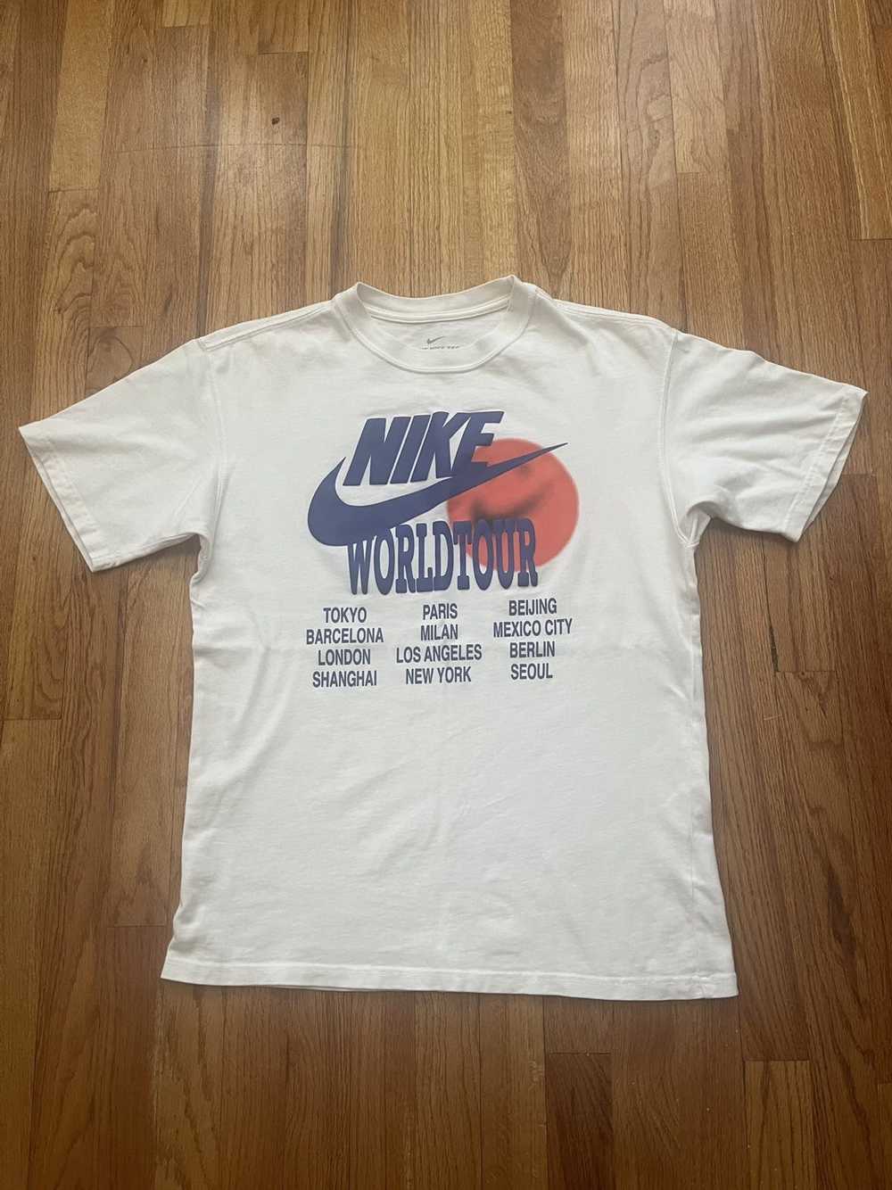 Nike Nike World Tour Tee - Gem