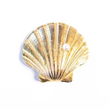 Vintage Kramer NY Gold Shell Brooch with Pearl - image 1