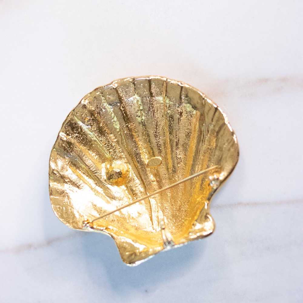 Vintage Kramer NY Gold Shell Brooch with Pearl - image 3