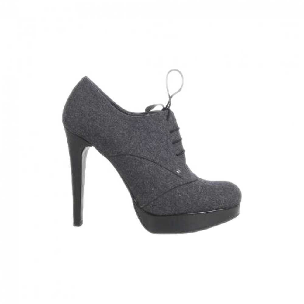 Stuart Weitzman Tweed heels - image 1