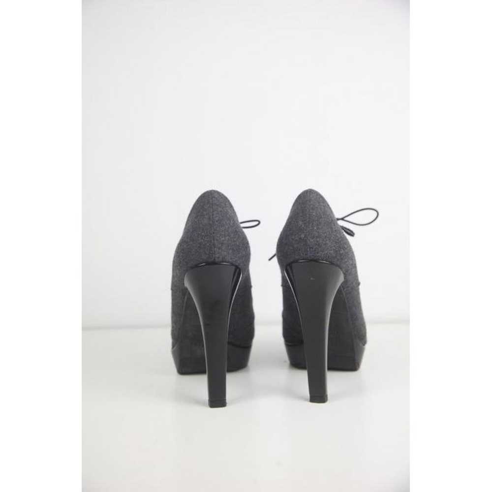 Stuart Weitzman Tweed heels - image 2