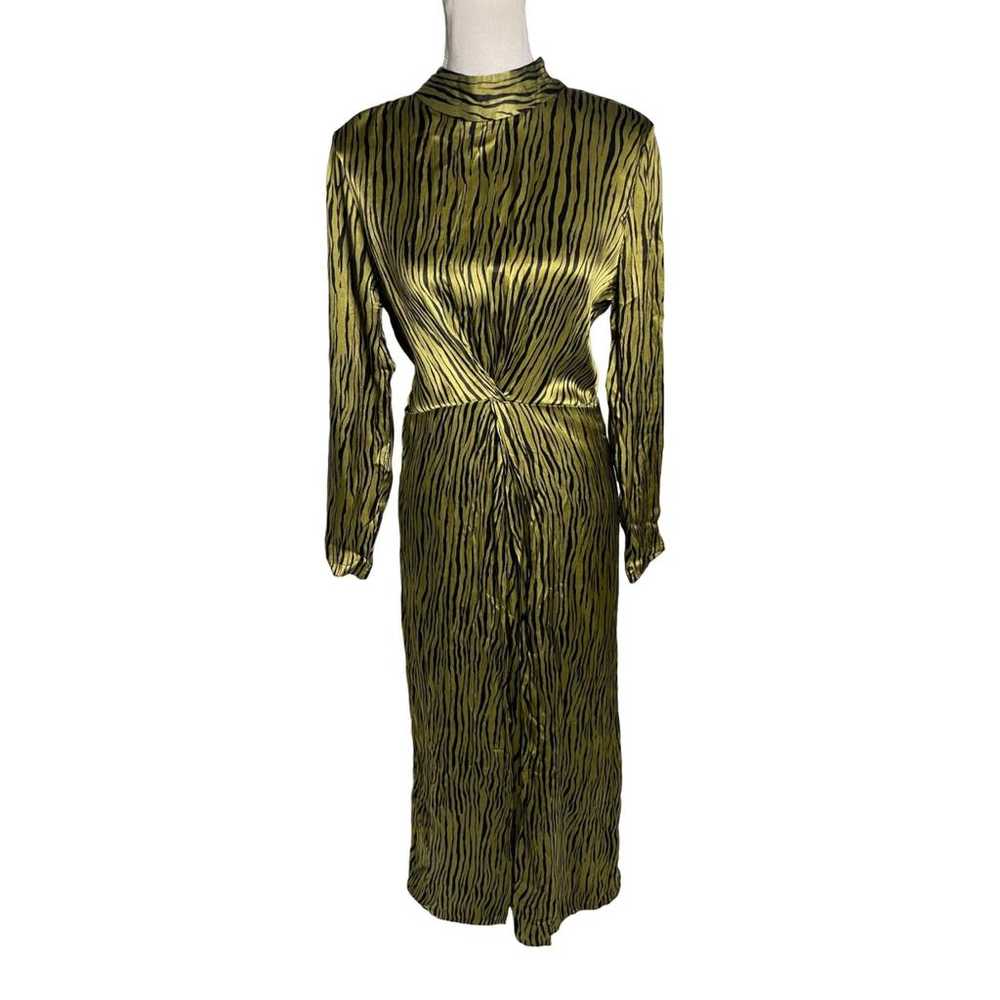 Petersyn Mid-length dress - image 9
