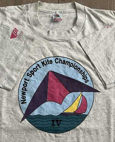 Art × Vintage 1989 Single Stitch Newport Kite Cha… - image 1
