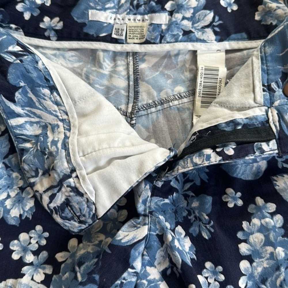 Zara Zara blue floral print shorts size 2 US prel… - image 5