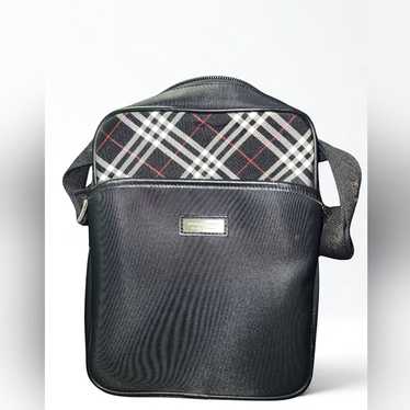 Burberry black label crossbody - Gem