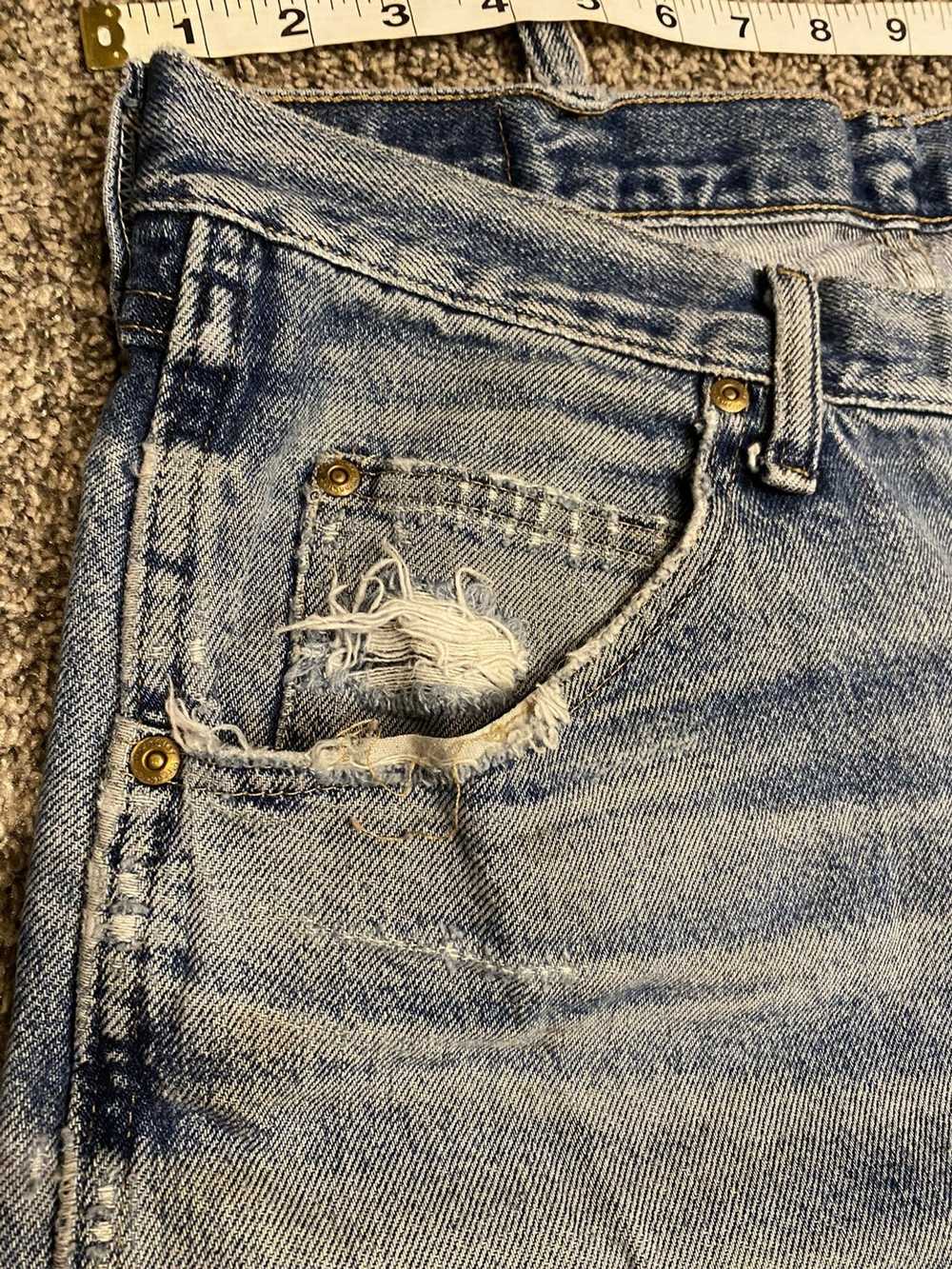 Wrangler Distressed wrangler jeans 34x32 - image 4