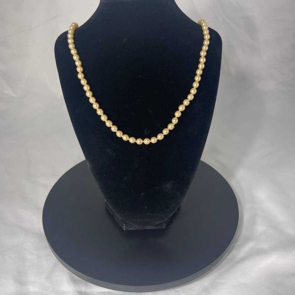 NBDN Nobrandedon VTG strand of pearls - image 3