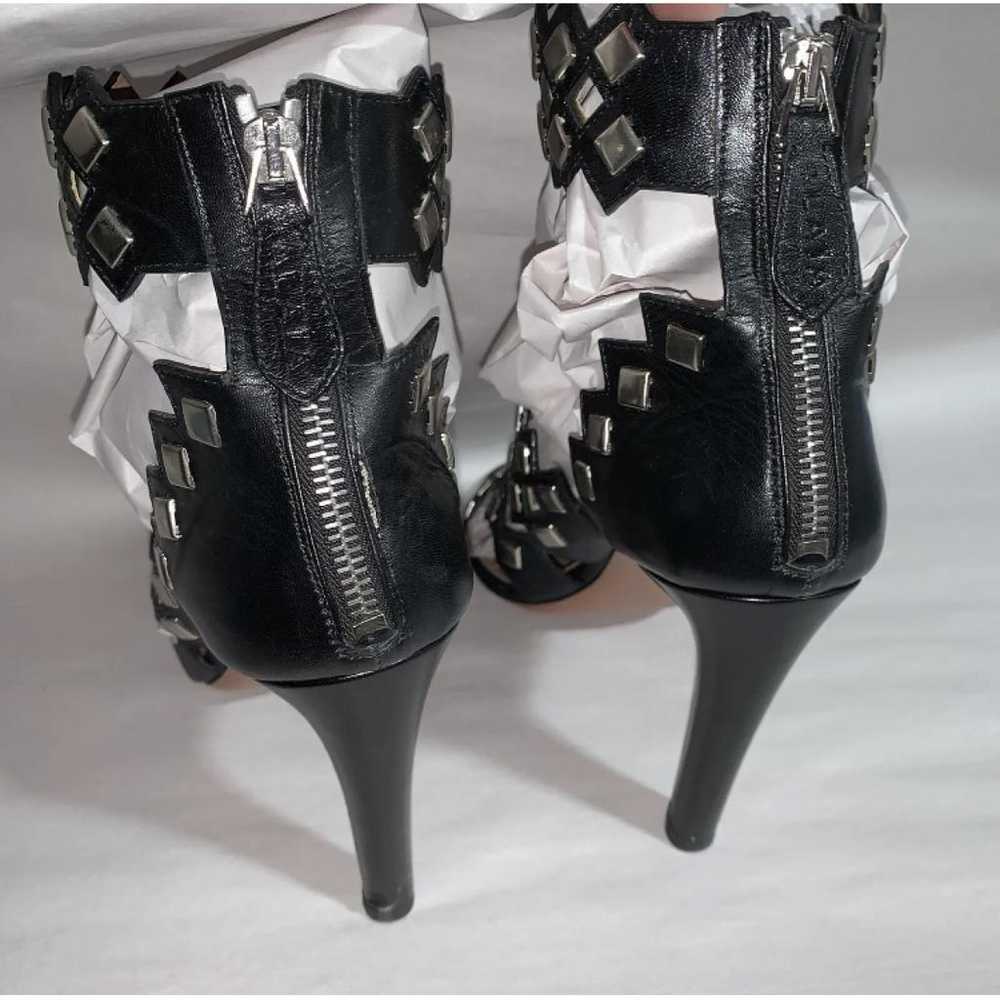 Alaïa Leather heels - image 8