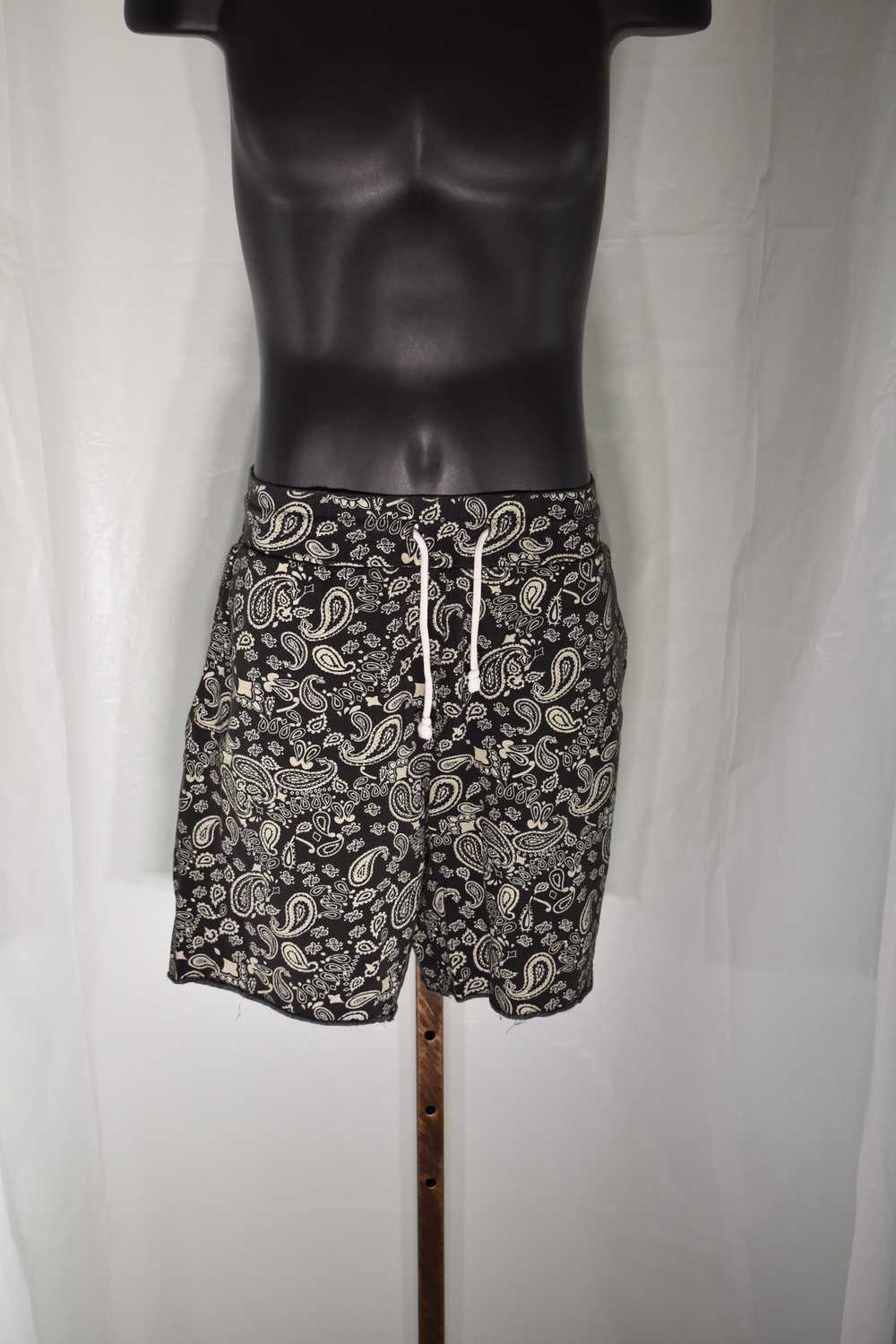 H&M H&M Paisley shorts - image 1