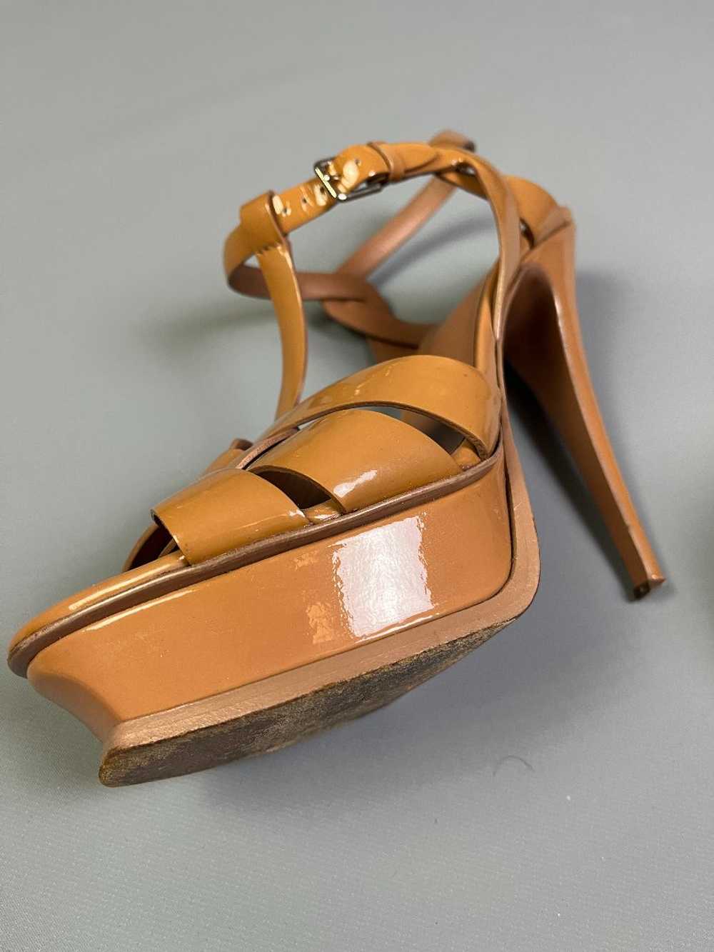 YSL NUDE PATENT LEATHER STRAPPY HEELS WRAP AROUND… - image 8