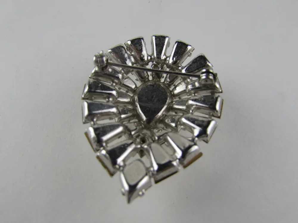 Vintage Clear Crystal Pin In Silver Tone Frame - image 7