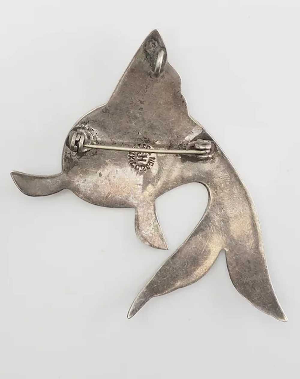 Fun vintage sterling silver inlaid koi fish pin o… - image 3