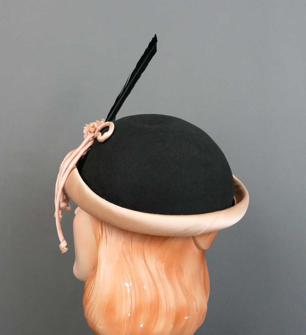 Vintage 1940s Tilt Hat Black Felt & Pink Satin, F… - image 8