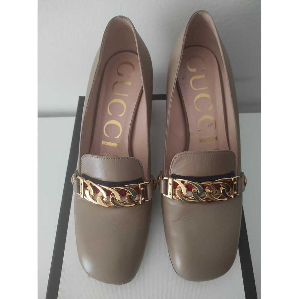 Gucci Malaga leather heels - image 2