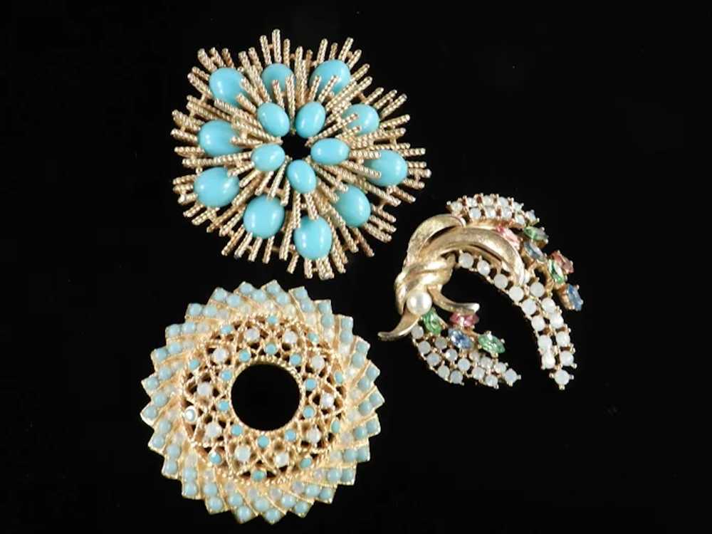 Three Brooch Pin Lot ART Sarah Coventry Aquarius … - image 3