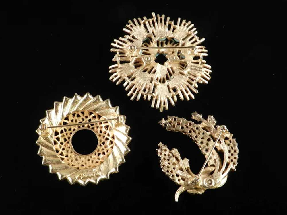 Three Brooch Pin Lot ART Sarah Coventry Aquarius … - image 5