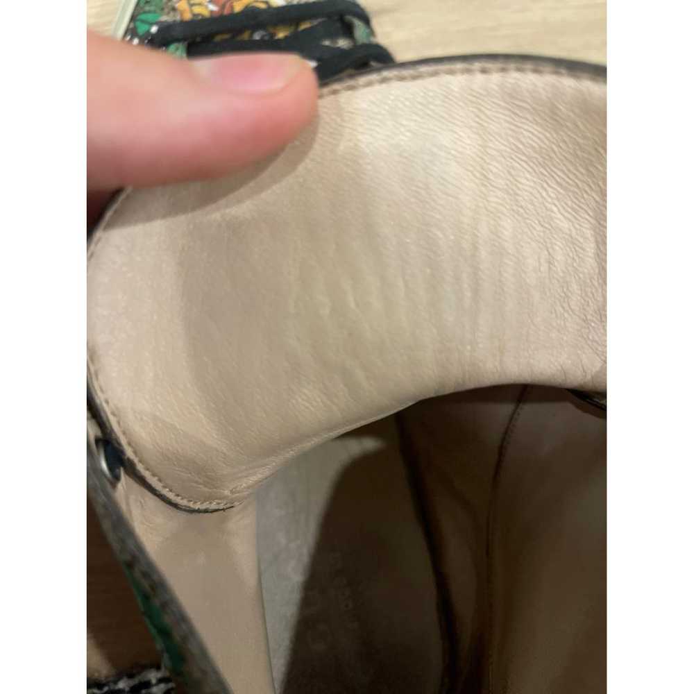 Gucci Vegan leather lace ups - image 7