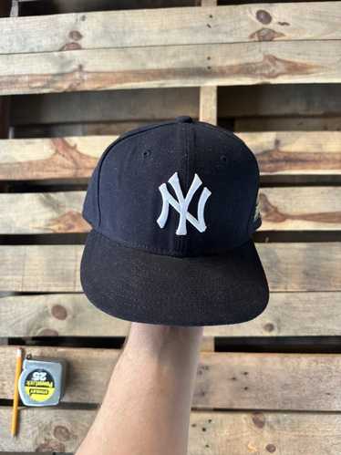 New Era × Streetwear × Vintage New York Yankees 27