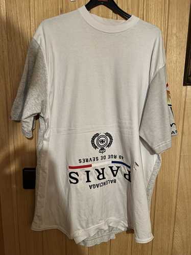 【BALENCIAGA】UPSIDE DOWN Tシャツ OVERSIZED ホワイト Balenciaga Upside Down T-Shirt in White | LN-CC