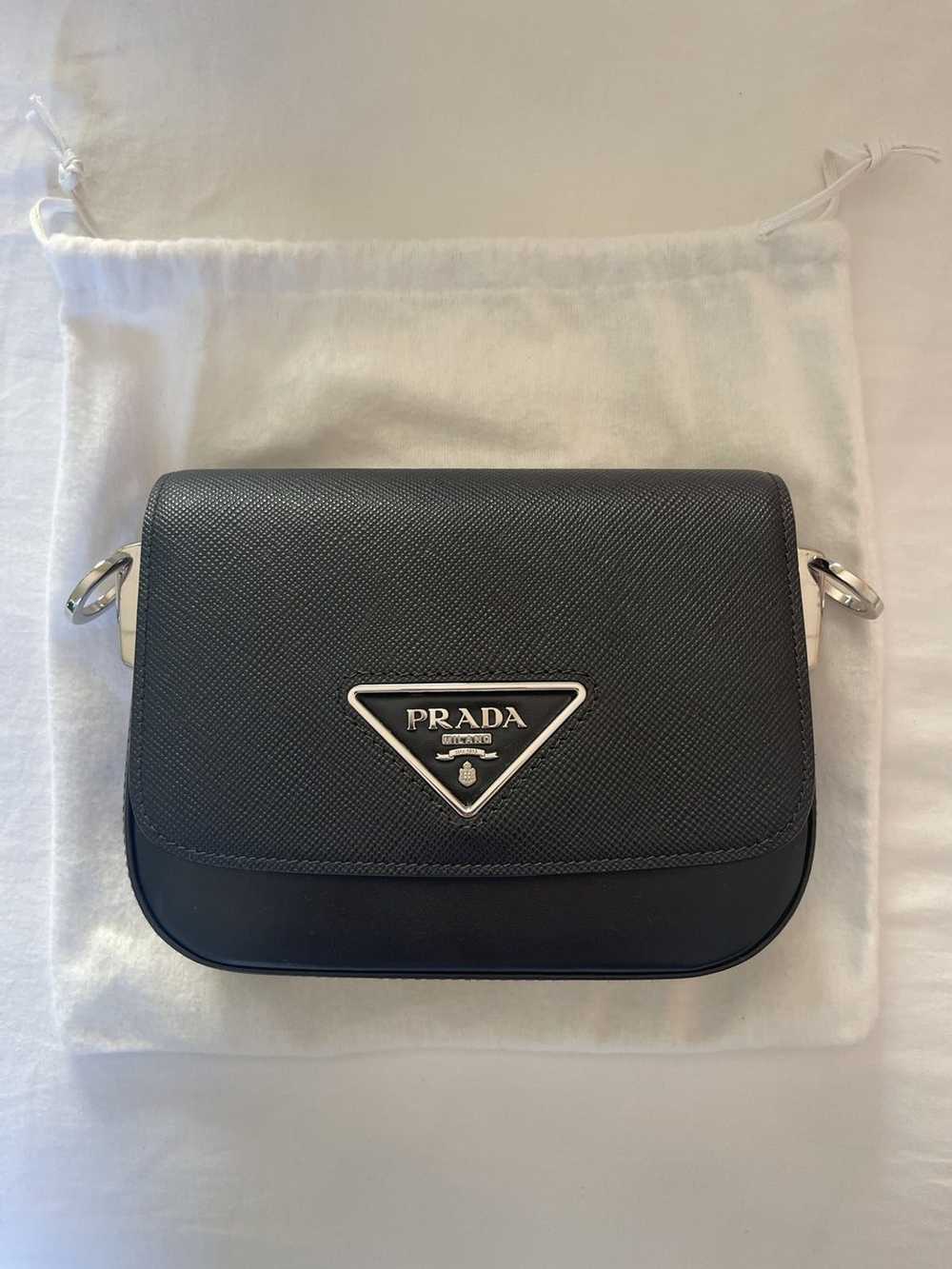 Très Bien - Prada Saffiano Leather Shoulder Bag Black