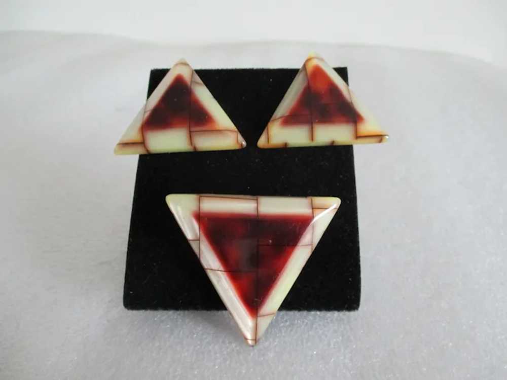 Unusual Striped Lucite Triangle Brooch Earring Se… - image 2
