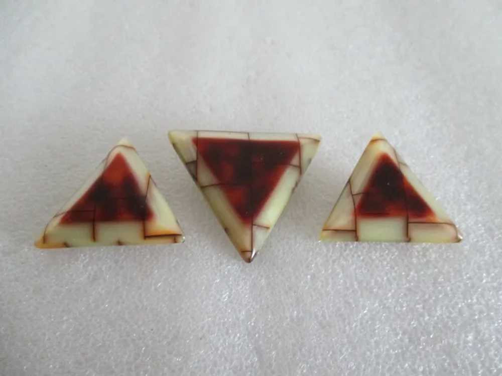 Unusual Striped Lucite Triangle Brooch Earring Se… - image 6