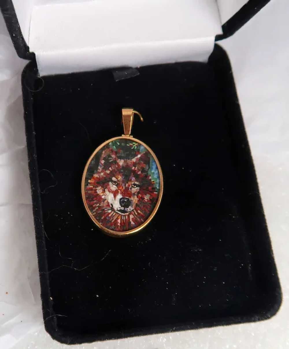 Outstanding Micro Mosaic Pendant Of A Wolf - Hund… - image 8