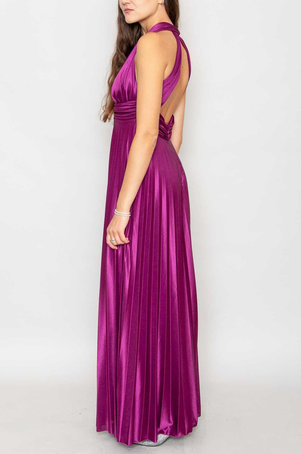 Shimmering Satin Evening Dress With Pleated Skirt… - image 3