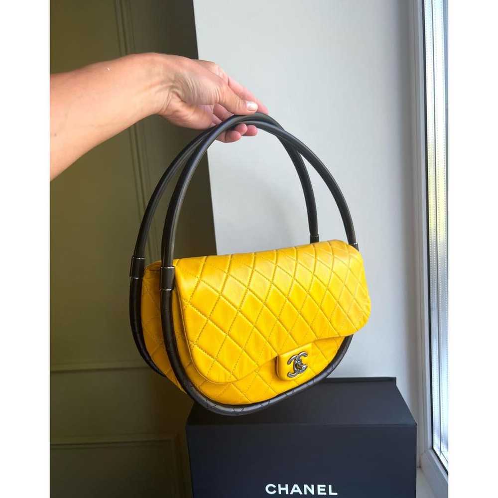 Chanel Hula Hoop leather handbag - image 3