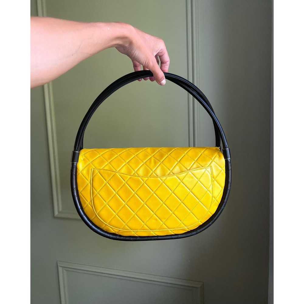 Chanel Hula Hoop leather handbag - image 4