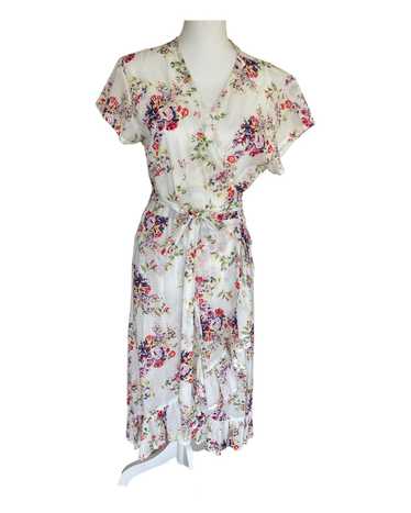 Three Islands White Floral Short Sleeve Wrap Dress