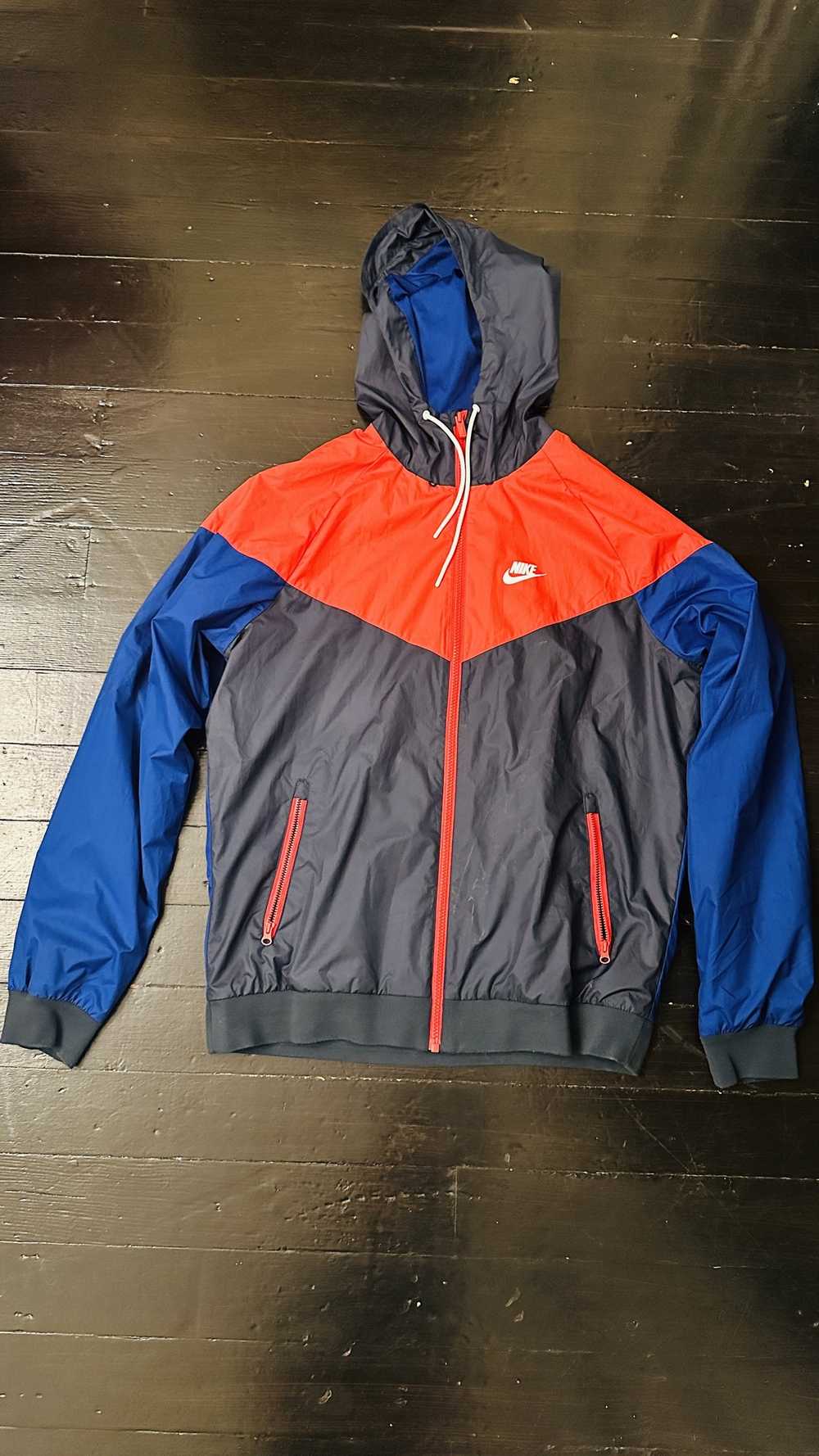 mens nike jacket windrunner