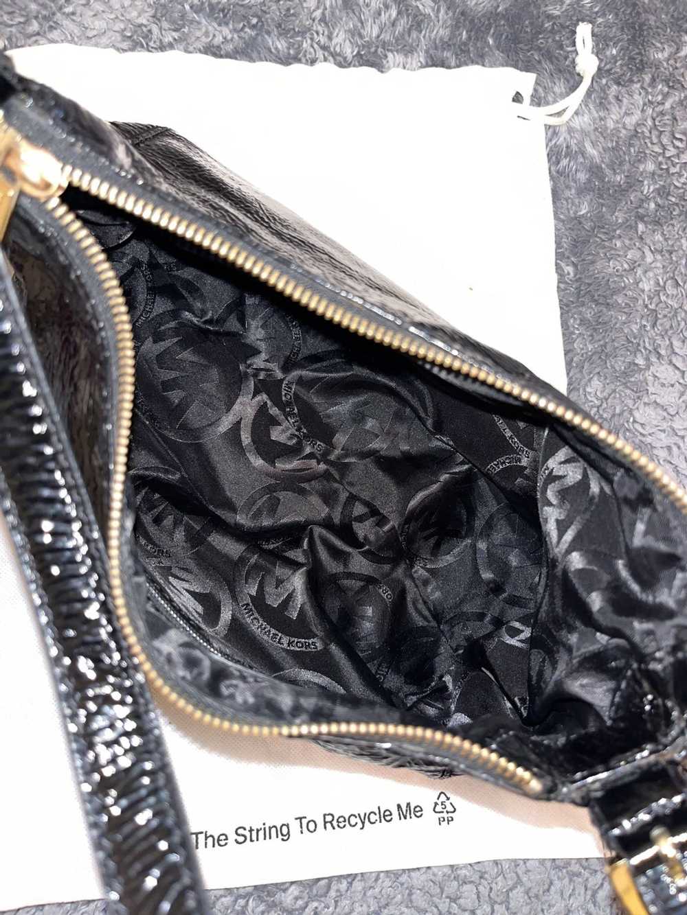 Michael Kors Black Shiny Leather Shoulder Bag - image 6