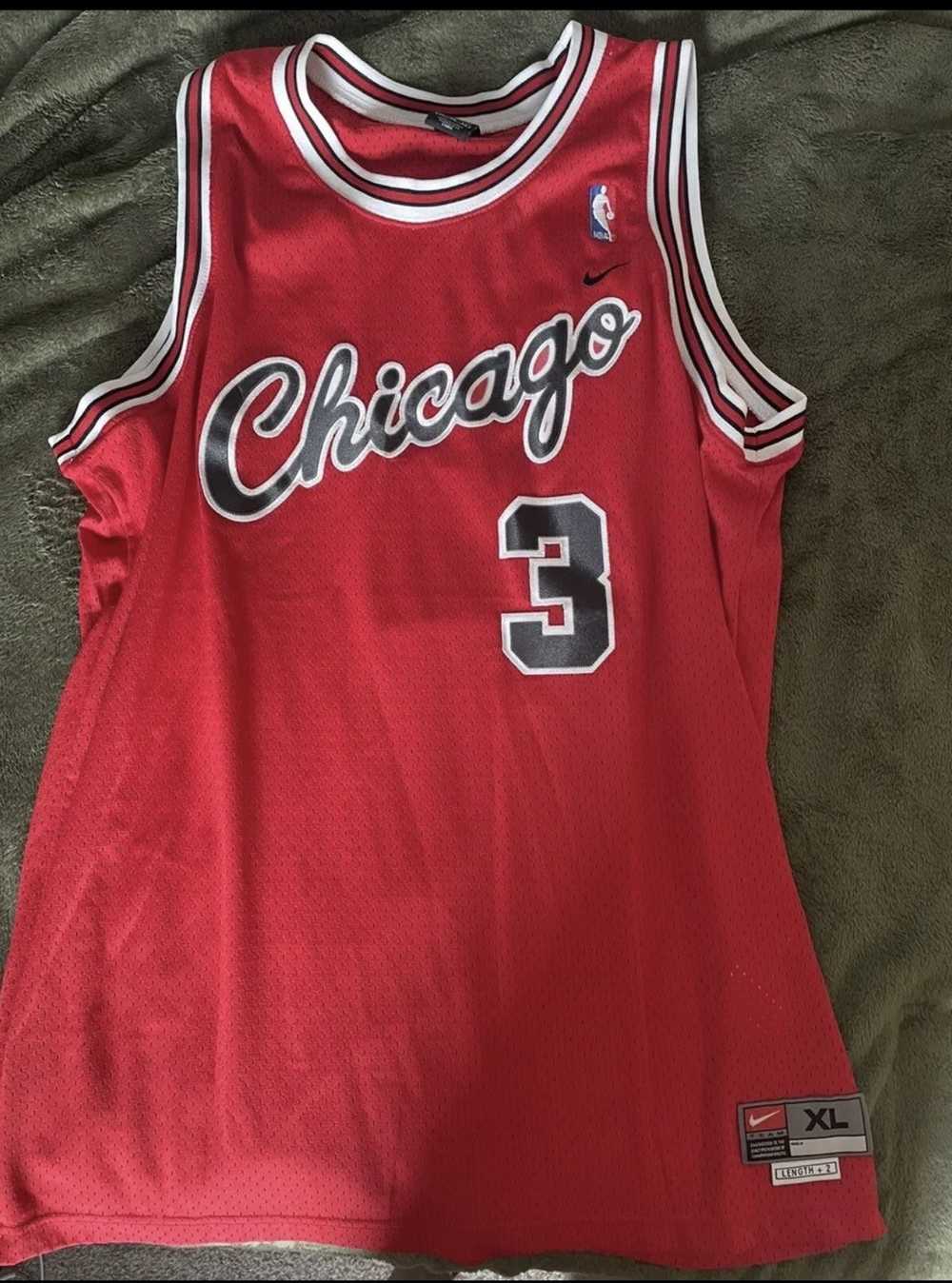 NBA × Nike Tyson Chandler Bulls Jersey size XL - image 1