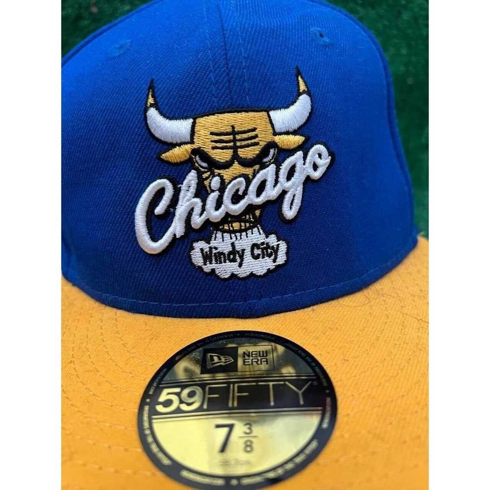 New Era Vintage Chicago Bulls Windy City Snapback… - image 6