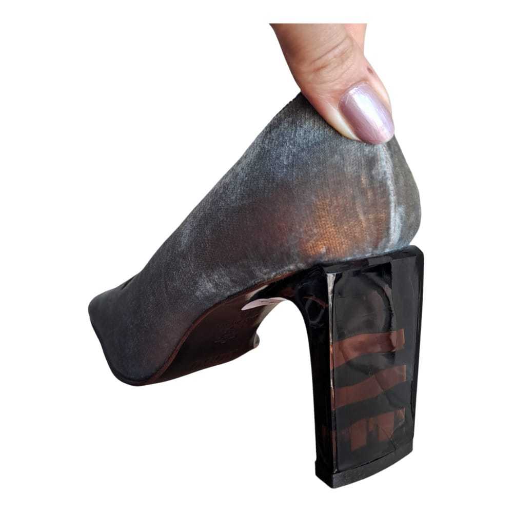 Rodo Velvet heels - image 2