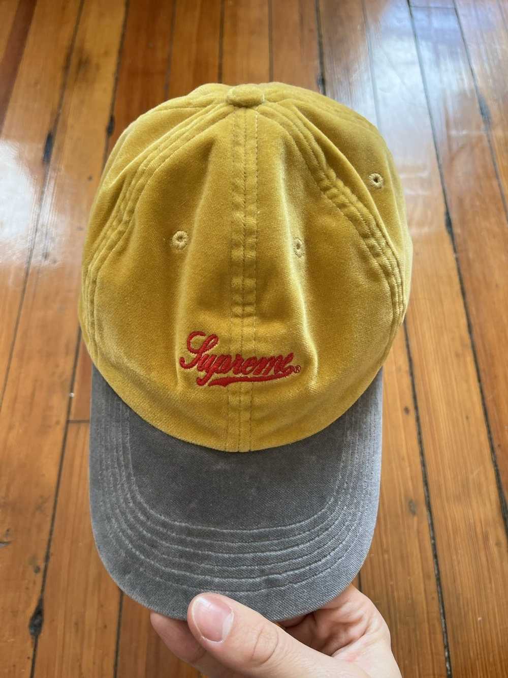 春のコレクション Supreme Script Cap Black キャップ