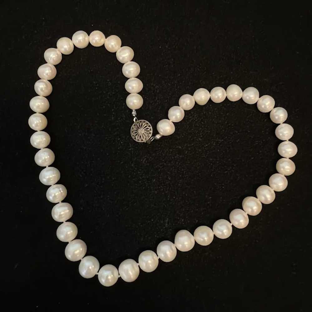 18 Inch Vintage 10mm Cultured Pearl Necklace with… - image 2