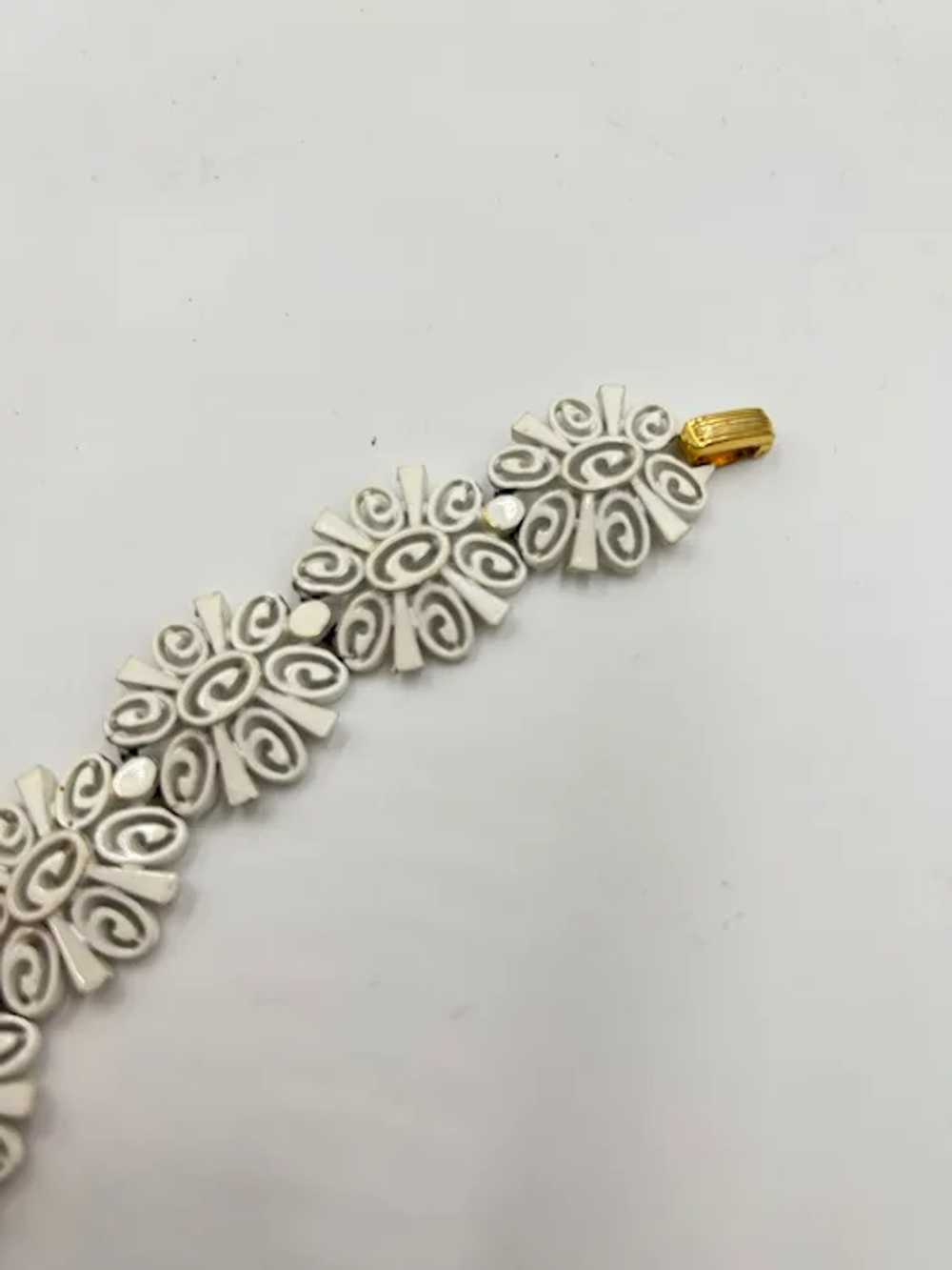 Vintage Signed TRIFARI White Enamel Bracelet Scro… - image 5